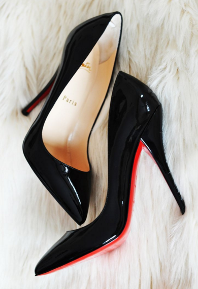 12-quality-item-every-gril-should-have-by-30-loubis
