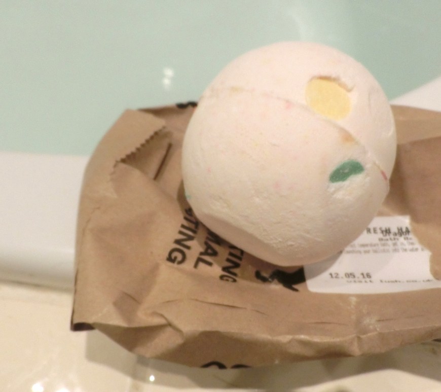 lush bubble bath bomb dragon egg