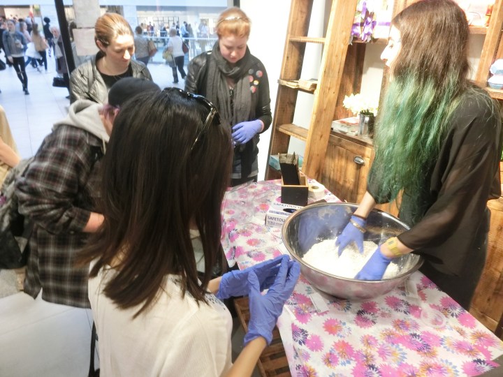 lush-bathbomb-workshop-3