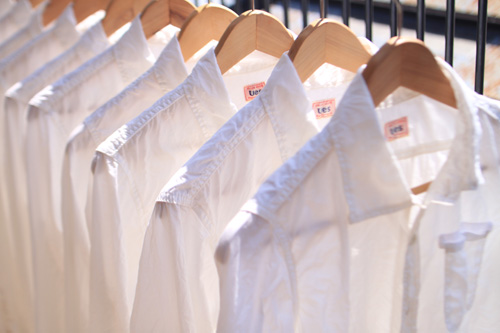 6 ways to style your white shirt