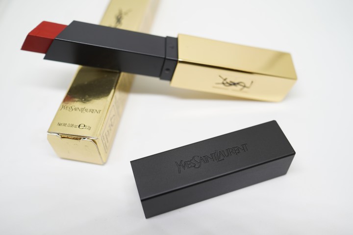 YSL no. 21 rouge paradoxe swatch and review.JPG